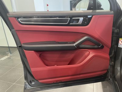 2021 Porsche CAYENNE — миниатюра 31