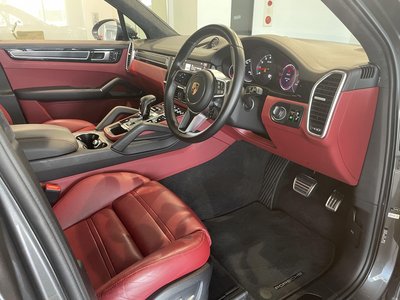 2021 Porsche CAYENNE — миниатюра 21
