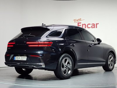 صورة 3 لـ 2024 Genesis GV70