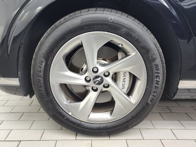 صورة 6 لـ 2024 Genesis GV70