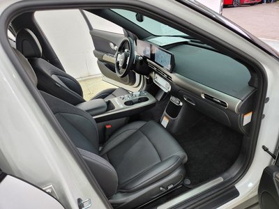2023 Genesis GV60 — миниатюра 13