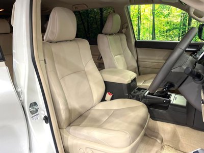 TOYOTA LAND CRUISER PRADO - 8