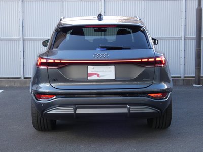 AUDI Q6 E-TRON - 10