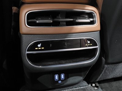 2021 Genesis GV70 — миниатюра 19