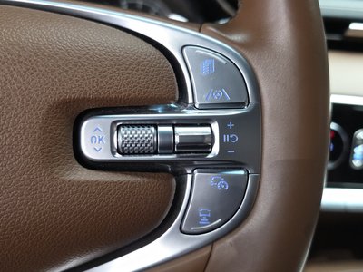 2021 Genesis GV70 — миниатюра 18