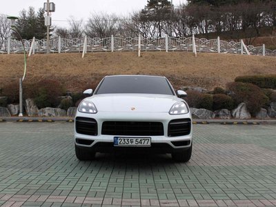 PORSCHE CAYENNE - 1