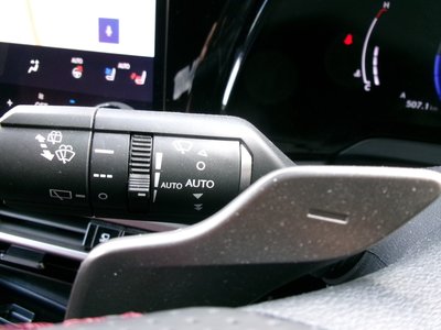 صورة مصغرة 34 لـ 2023 Lexus RX