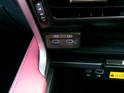صورة مصغرة 49 لـ 2023 Lexus RX