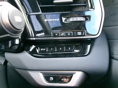صورة مصغرة 56 لـ 2023 Lexus RX