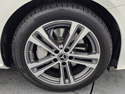 MERCEDES-BENZ E-CLASS - 6