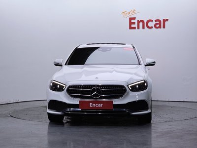 MERCEDES-BENZ E-CLASS - 3