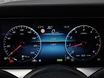 MERCEDES-BENZ E-CLASS - 8