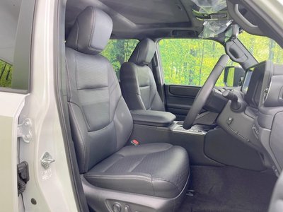 TOYOTA LAND CRUISER 250 - 8