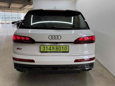 صورة 3 لـ 2025 AUDI Q7