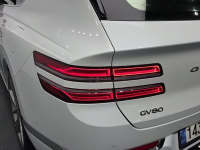 2022 Genesis GV80 photo 10