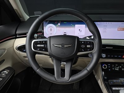 2024 Genesis GV70 thumbnail 18