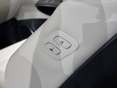 2024 Genesis GV70 thumbnail 26