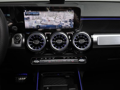 2025 Mercedes-BENZ GLB 缩略图 19