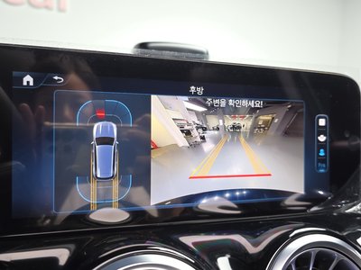 2025 Mercedes-BENZ GLB 缩略图 20