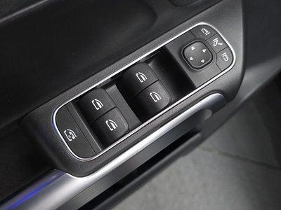 2025 Mercedes-BENZ GLB 缩略图 29