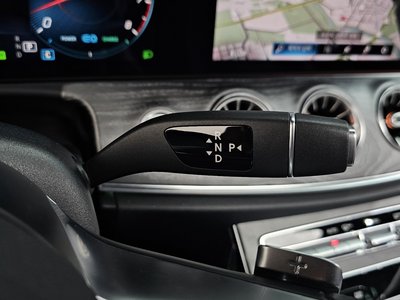 MERCEDES-BENZ E-CLASS - 9