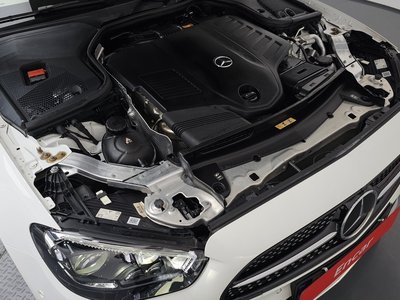 MERCEDES-BENZ E-CLASS - 7