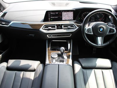 2021 BMW X5 照片 2