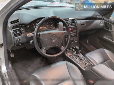 MERCEDES-BENZ E-CLASS - 3