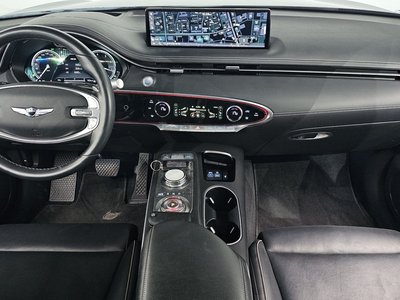 صورة 5 لـ 2021 Genesis GV70