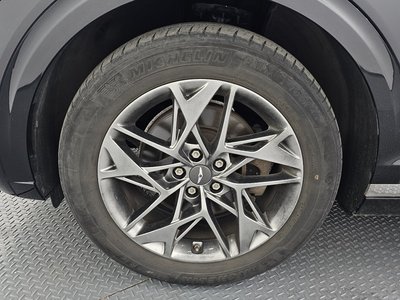صورة 6 لـ 2021 Genesis GV70