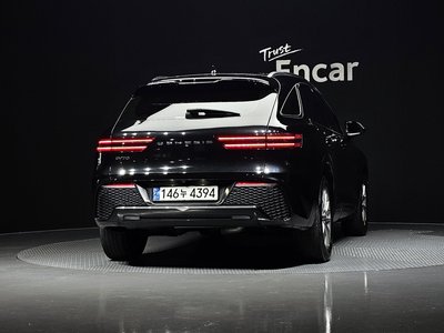 صورة 3 لـ 2021 Genesis GV70
