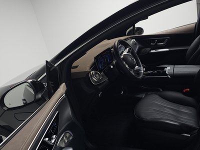 صورة مصغرة 13 لـ 2023 Mercedes-BENZ EQE
