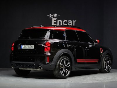 MINI COUNTRYMAN - 3