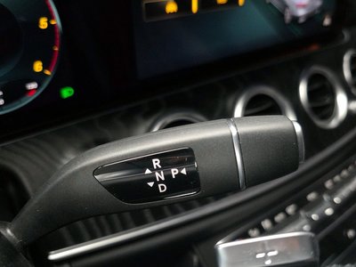 MERCEDES-BENZ E-CLASS - 9