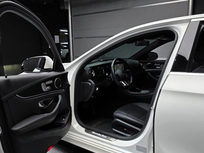MERCEDES-BENZ E-CLASS - 10