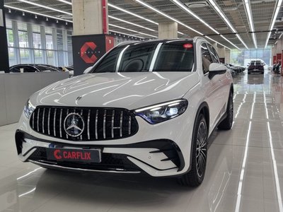 2025 Mercedes-BENZ GLC photo 2