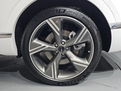 صورة 8 لـ 2024 Genesis GV80