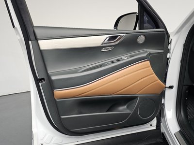 2024 Genesis GV80 thumbnail 14