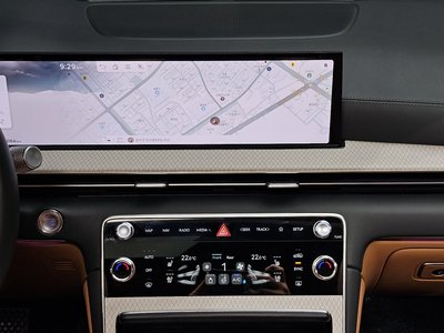 2024 Genesis GV80 thumbnail 23