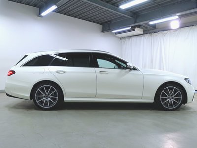 MERCEDES-BENZ E-CLASS - 8