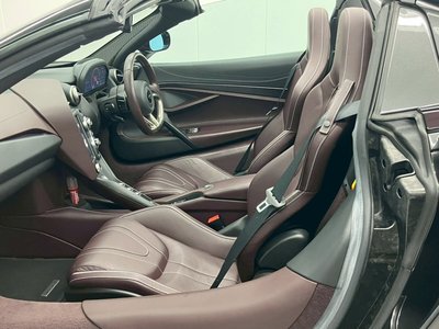 صورة 6 لـ 2020 Mclaren 720S SPIDER
