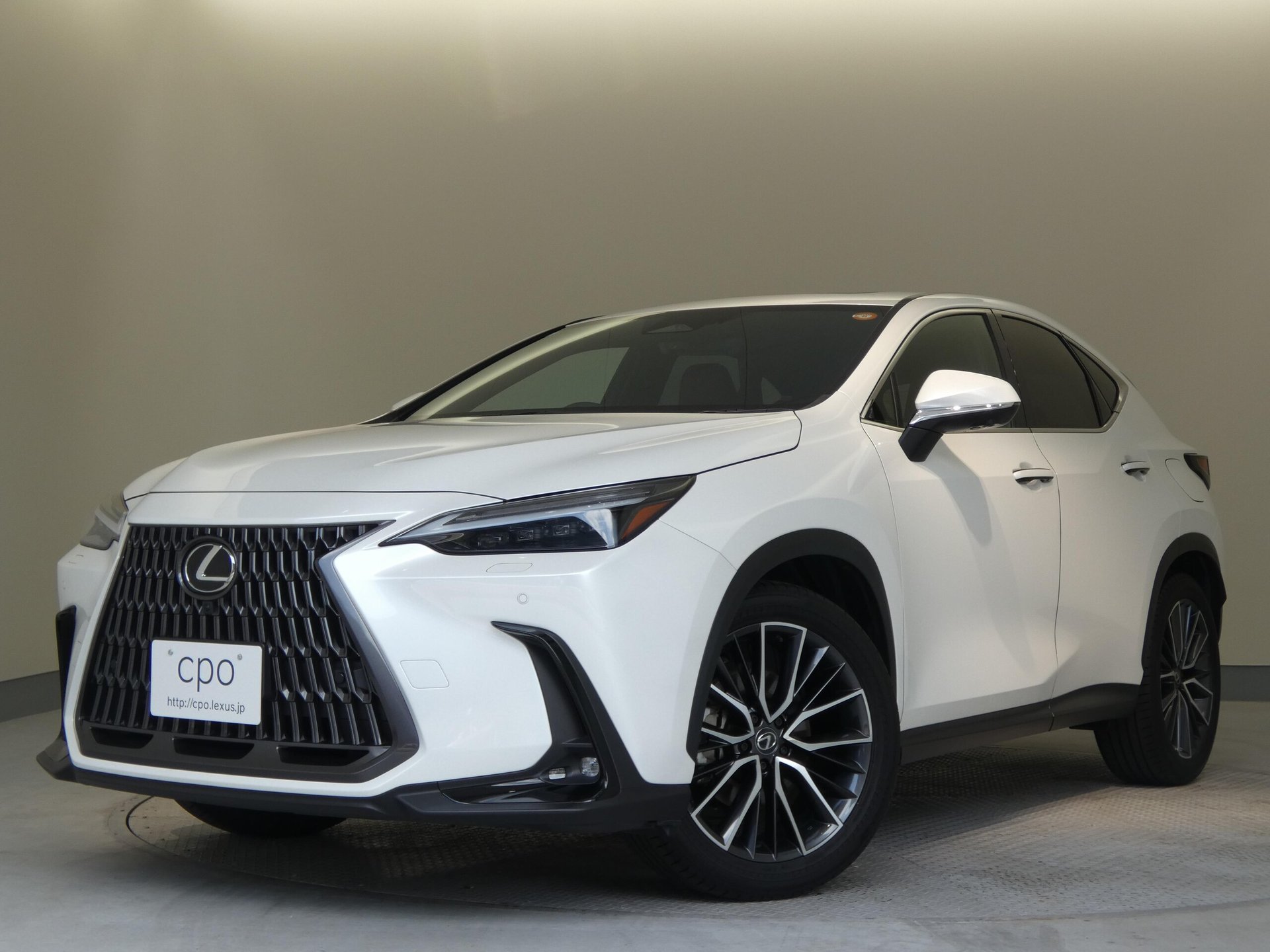 صورة 1 لـ 2023 Lexus NX