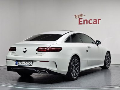 صورة 4 لـ 2023 Mercedes-BENZ E-CLASS