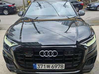 2022 AUDI Q8 照片 1
