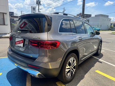 MERCEDES-BENZ GLB - 8