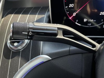 MERCEDES-BENZ GLC - 7