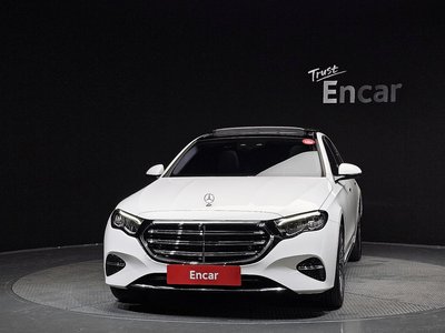 MERCEDES-BENZ E-CLASS - 2