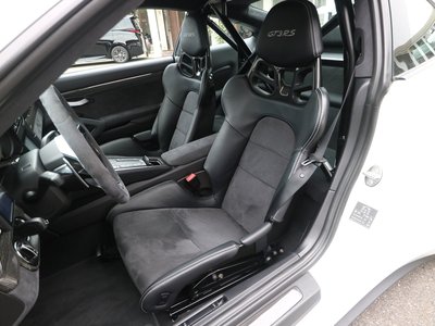 صورة 9 لـ 2016 Porsche 911