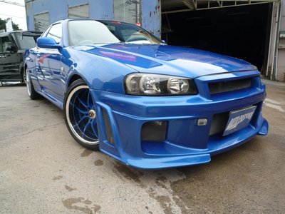 NISSAN SKYLINE GT-R