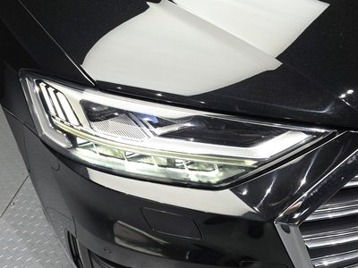AUDI A8 - 9